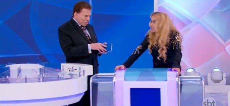 Joelma brinca com Silvio Santos: "Tá reclamando do quê?"