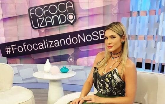 Efetivação de Lívia Andrade terá efeitos diretos nos merchandisings do Fofocalizando