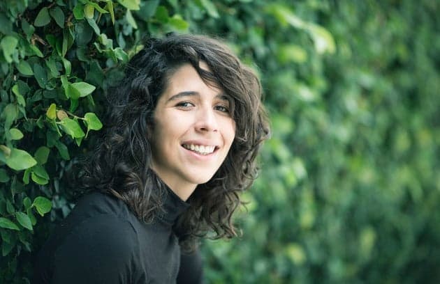 Globo corta cenas de atriz da novela Deus Salve o Rei e a substitui
