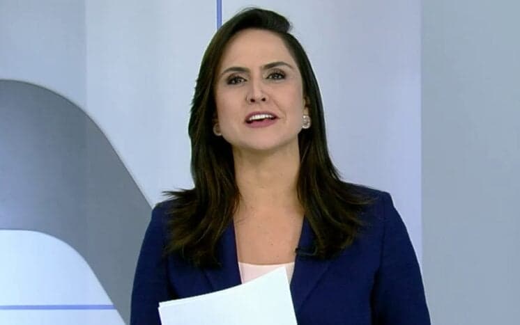 Após extinção do SP Record, confira a atitude de Carla Cecato com a equipe
