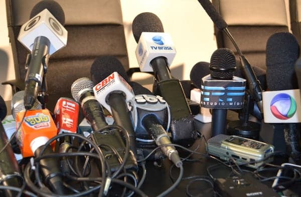 Emissoras de TV deixarão de exibir programas para transmitir julgamento