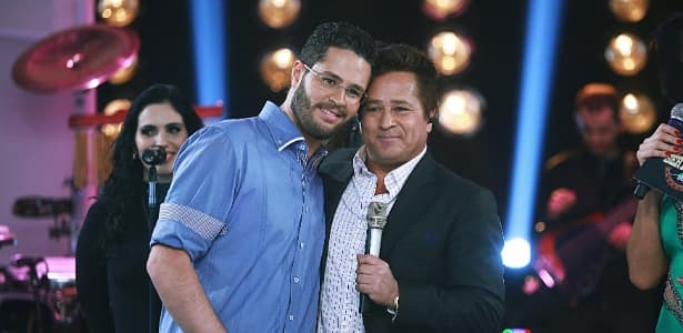 Leonardo conhece sua nova neta após 20 dias depois do nascimento: “Deus me abençoou com mais uma netinha"