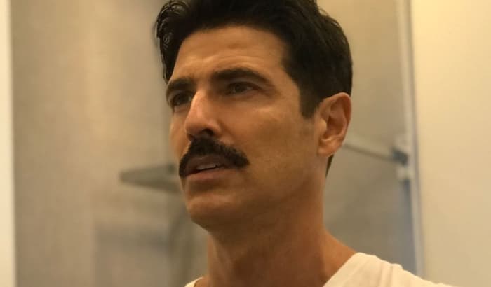 Irritado com pergunta sobre vida pessoal, Reynaldo Gianecchini abandona entrevista