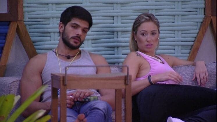 Lucas defende Ayrton após críticas de Patrícia: "É um cara legal"