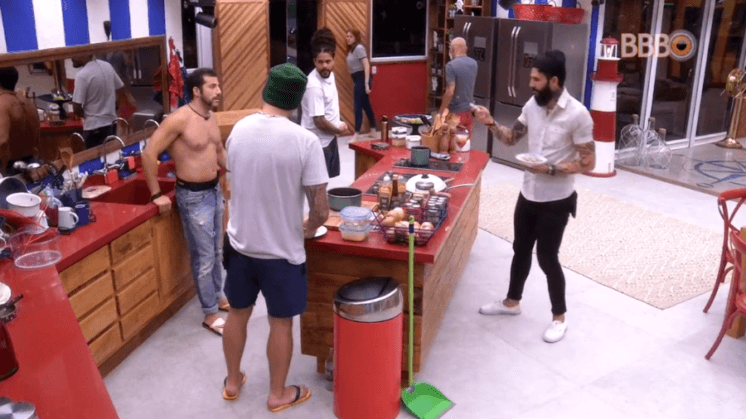BBB18: Após decisão de Kaysar em indicar Lucas, Wagner dispara: "O herói da noite"
