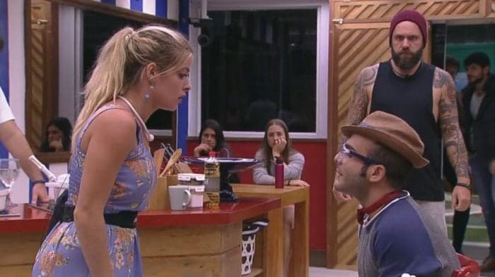 OPINIÃO | Com briga com Mahmoud, Jaqueline cava sua própria cova e deve ser eliminada do BBB18