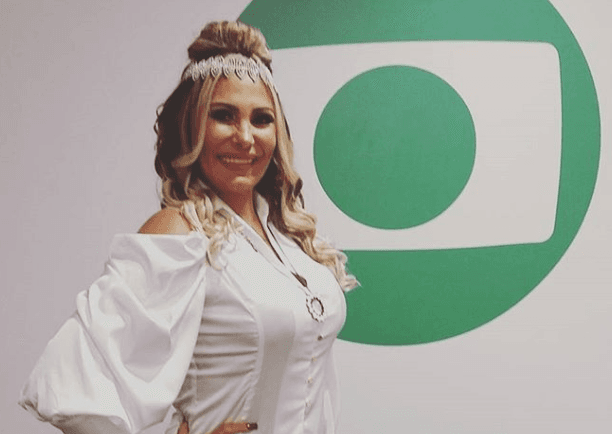 Evangélica, Angela Bismarchi usou o próprio figurino em O Outro Lado do Paraíso