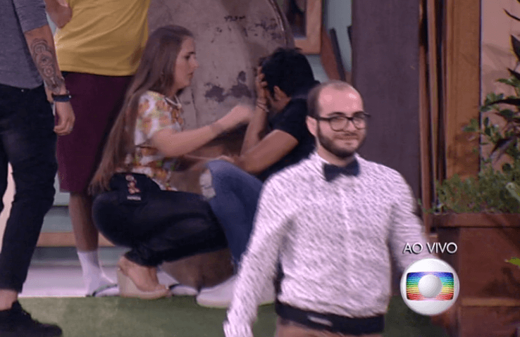 Mahmoud se sente traído e faz acusações contra Lucas e Jéssica no BBB18