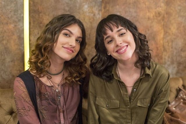Depois de causar como a Lica de Malhação, Manoela Aliperti fala sobre a experiência em ter encarnado uma personagem lésbica