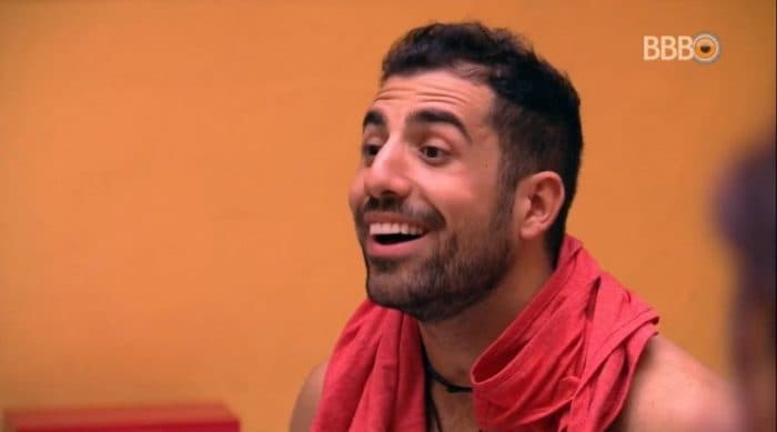 BBB18: Kaysar mete bronca nos colegas e dispara: "Vocês nunca passaram fome?"