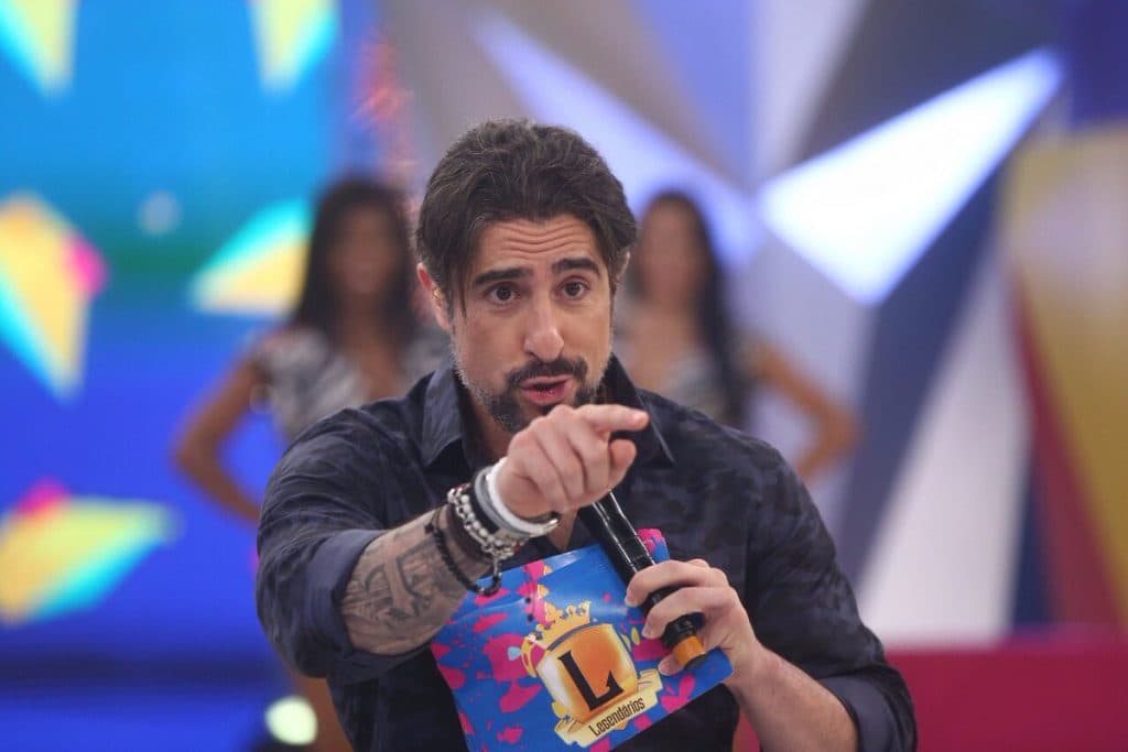 Marcos Mion pede a volta de programa na TV