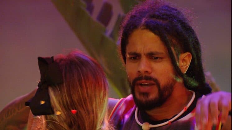 Produção promove "despedida de Viegas" no BBB18 e brother se entristece