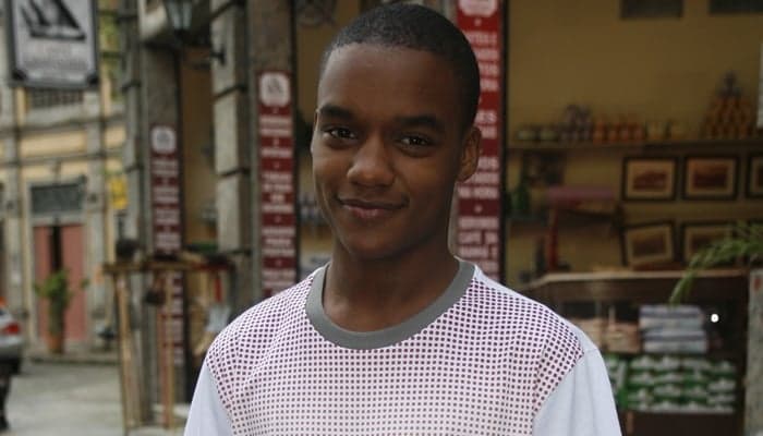 Protagonista de Cidade dos Homens, ator Darlan Cunha é preso por violência doméstica