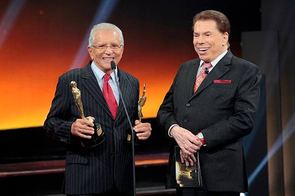 No Troféu Imprensa, Carlos Alberto de Nóbrega diz que não convidará Silvio para casamento e ignora existência da ex-mulher