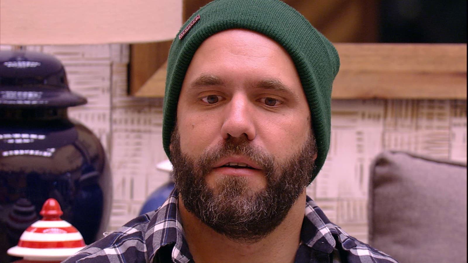 Caruso chamou a atenção em eliminação do BBB18 Caruso chamou a atenção em eliminação do BBB18