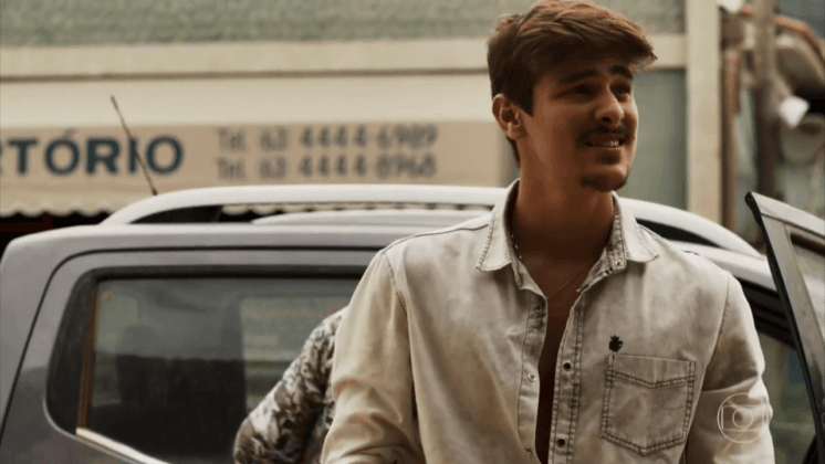 Bruno Montaleone fala sobre estreia repentina em novela das 21h: "Sofri pressão interna"