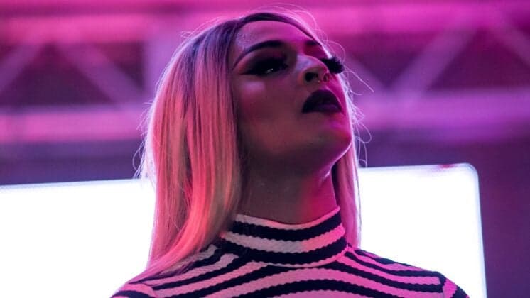 Na brincadeira do São João, Pabllo Vittar se 'casa' com ator galã da Globo