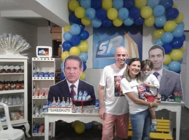 Garoto ganha festa de aniversário com tema do SPTV