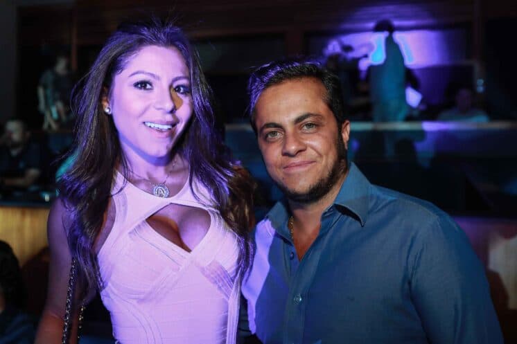 Thammy Miranda se declara para a esposa e pede: "Faça um filho comigo"