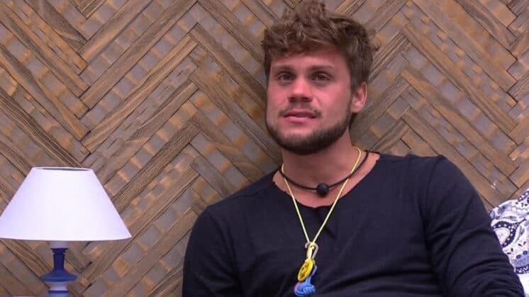 Após ser eliminando, Breno, do BBB18, alfineta família Lima em entrevista