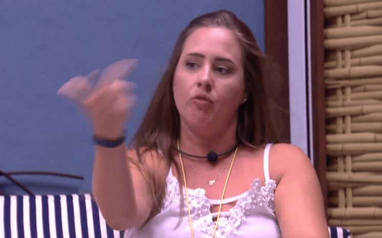 Prestes a ser eliminada, Patrícia causa punição aos participantes do BBB18