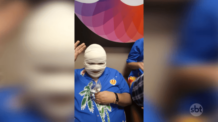 Diguinho surge com novo visual no The Noite, surpreende e é chamado de novo Ken Humano; veja a mudança