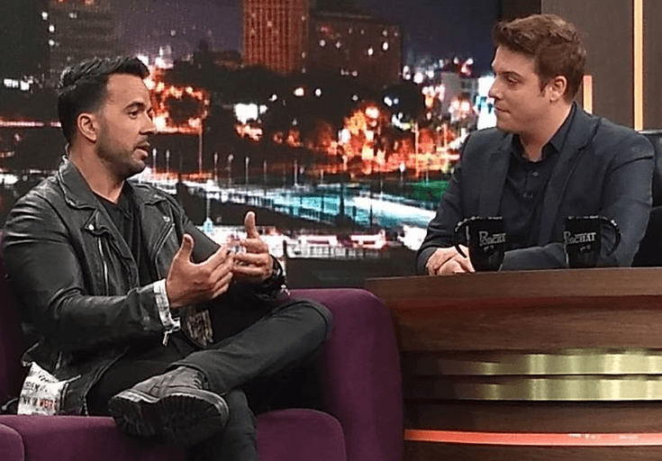 Fábio Porchat fala sobre suposta irritação nos bastidores de seu talk show na Record
