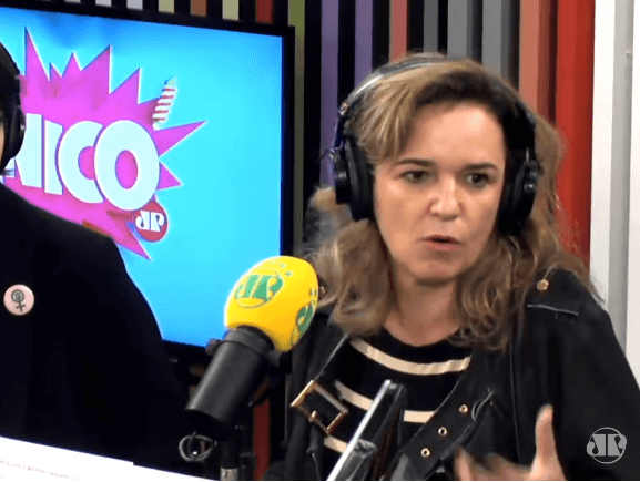 Sandra Corveloni comenta sobre reação do público com sua personagem de O Outro Lado do Paraíso: ‘Eu era muito hostilizada’