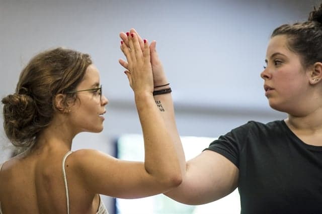 Joana Borges na preparação de elenco de Malhação: Vidas Brasileiras (Foto: Globo/João Cotta) Joana Borges na preparação de elenco de Malhação: Vidas Brasileiras (Foto: Globo/João Cotta)