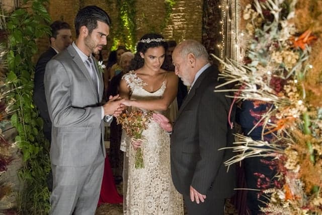 http://tvfoco.uai.com.br/wp-content/uploads/2015/05/Daniela-Mercury.jpg http://tvfoco.uai.com.br/wp-content/uploads/2015/05/Daniela-Mercury.jpg