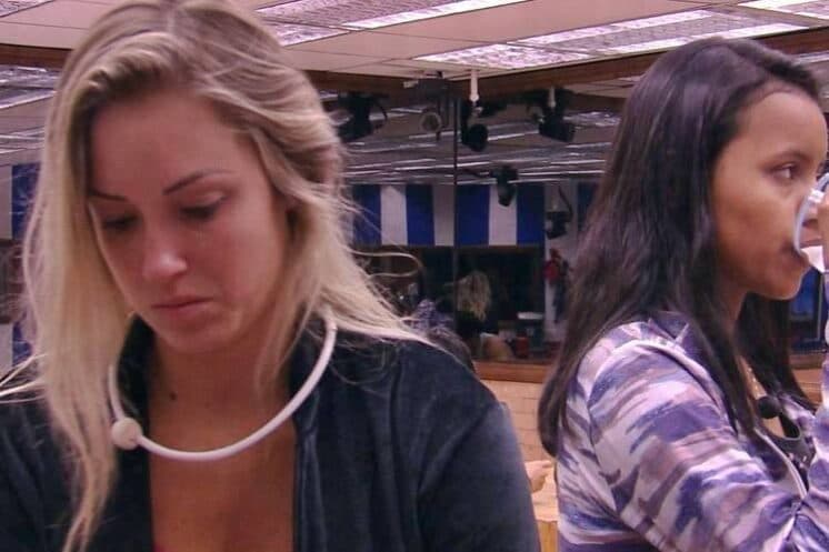 BBB18: Jéssica reclama de louça suja, mas Gleici a confronta com resposta atravessada