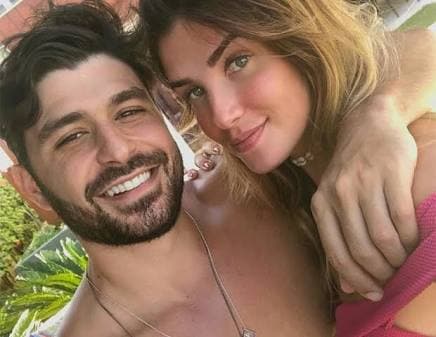 Ex-BBB Aline Gotschalg anuncia fim de namoro após dois meses e faz desabafo