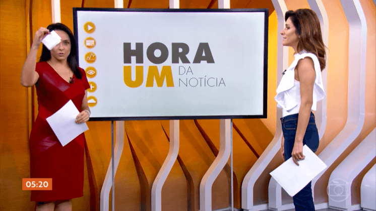 Monalisa Perrone "chora" em telejornal da Globo e ganha lenço de colega ao vivo
