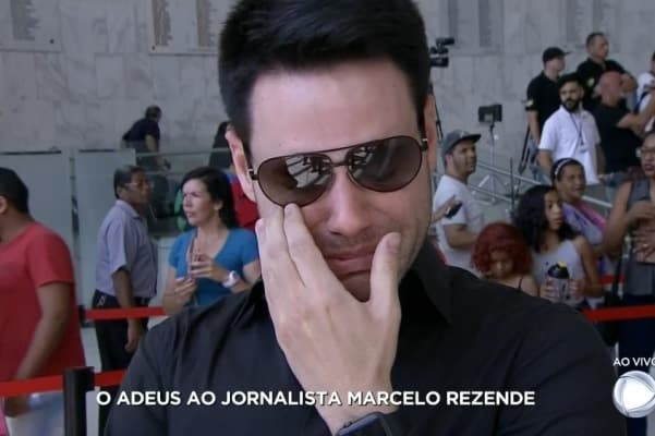 Luiz Bacci reencontra foto com Marcelo Rezende e desabafa: "De partir o coração"