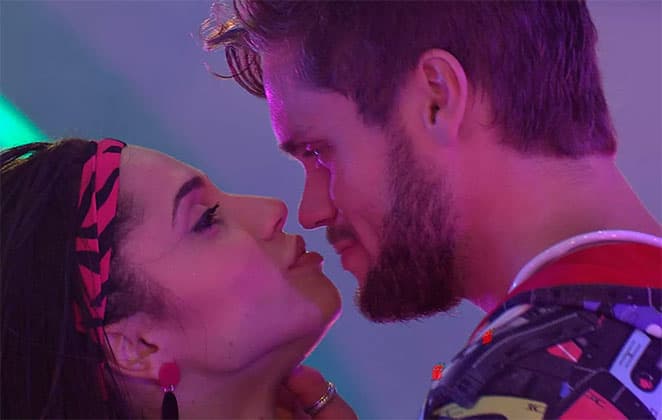 Breno e Paula estão juntos no BBB18 (Foto: Reprodução)