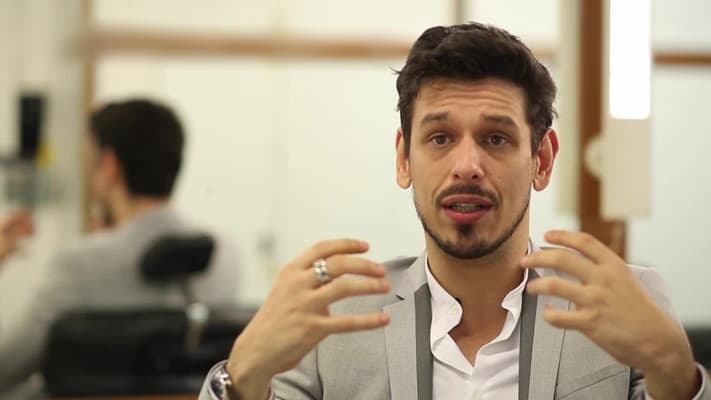 Após fazer estreia em novelas, João Vicente de Castro ganha nova chance na Globo