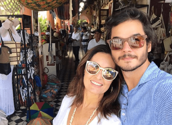 Túlio Gadelha e Fátima Bernardes celebram o Dia do Beijo