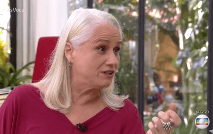 Vera Holtz revela que decidiu não ter filhos aos 12 anos de idade e comenta fotos inusitadas que publica: ‘Eu consegui expressar minha arte só agora’