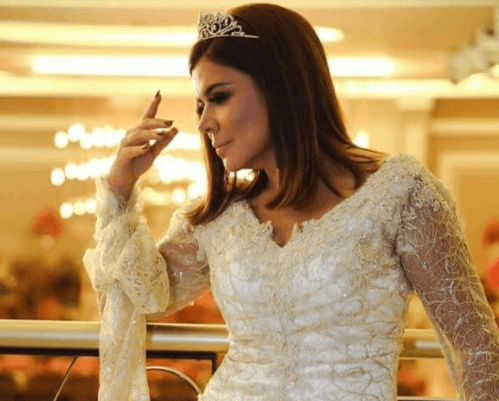 Em festa de aniversário de 50 anos, Mara Maravilha diz que é "uma rainha" e fala sobre casamento com namorado 23 anos mais novo