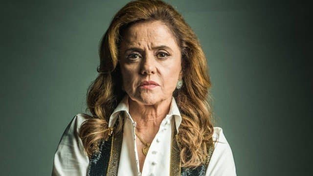 O Outro Lado do Paraíso: Sophia é presa por tentativa de assassinato