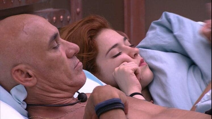 BBB18: Ana Clara se revolta com aproximação de Ayrton e Kaysar