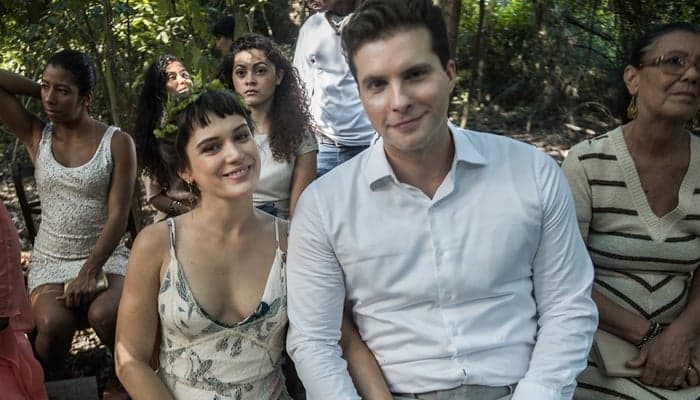 Casamento de Clara e Patrick é gravado em O Outro Lado do Paraíso; veja fotos