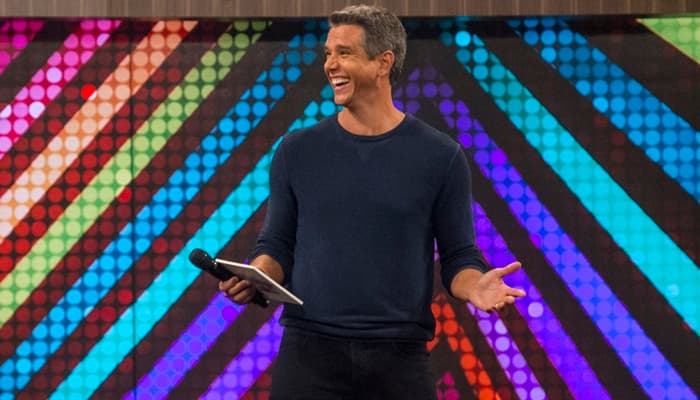 Marcio Garcia mostra verdadeiro rosto ao acordar, deixa internet sem acreditar e até famoso comenta