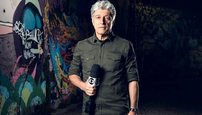 "Mesmo vendo alguém sofrer, você continua fazendo o trabalho", diz Caco Barcellos, líder do Profissão Repórter