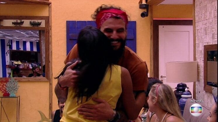 Final do BBB18: Confiante, Wagner faz tatuagem em homenagem a Gleici