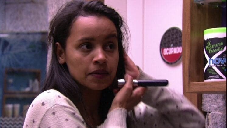 "Uma pessoa ingrata", dispara Gleici sobre Ana Clara no BBB18