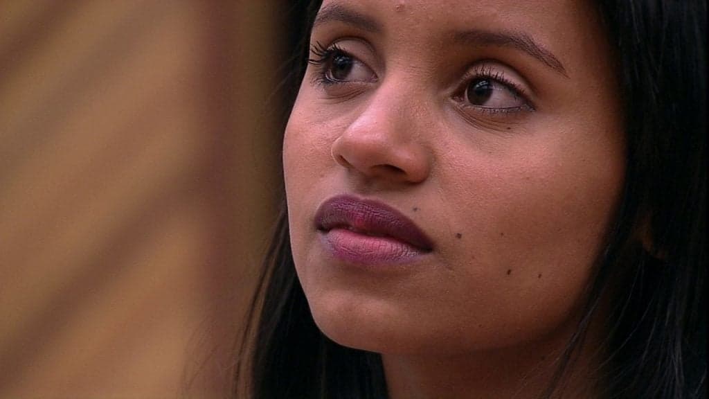 Gleici ficou emocionada com notícia que Globo vai mudar programação (Foto: Reprodução)