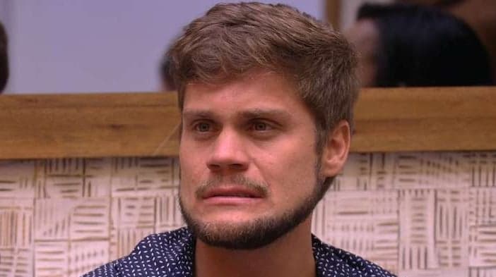 BBB18: Breno se declara para Ana Clara e diz que ficaria com ela
