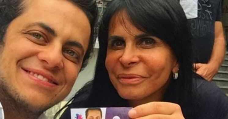 "Com 4 anos, Thammy queria fazer xixi em pé", revela Gretchen sobre o filho