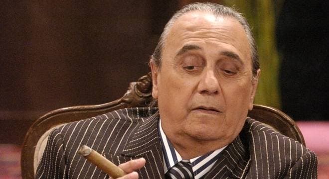 Famosos se comovem e lamentam morte do humorista da TV Globo Agildo Ribeiro